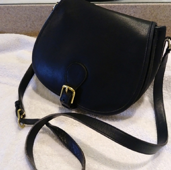 Coach Handbags - VERY RARE STYLE VINTAGE COACH SADDLE BAG 1980 'S